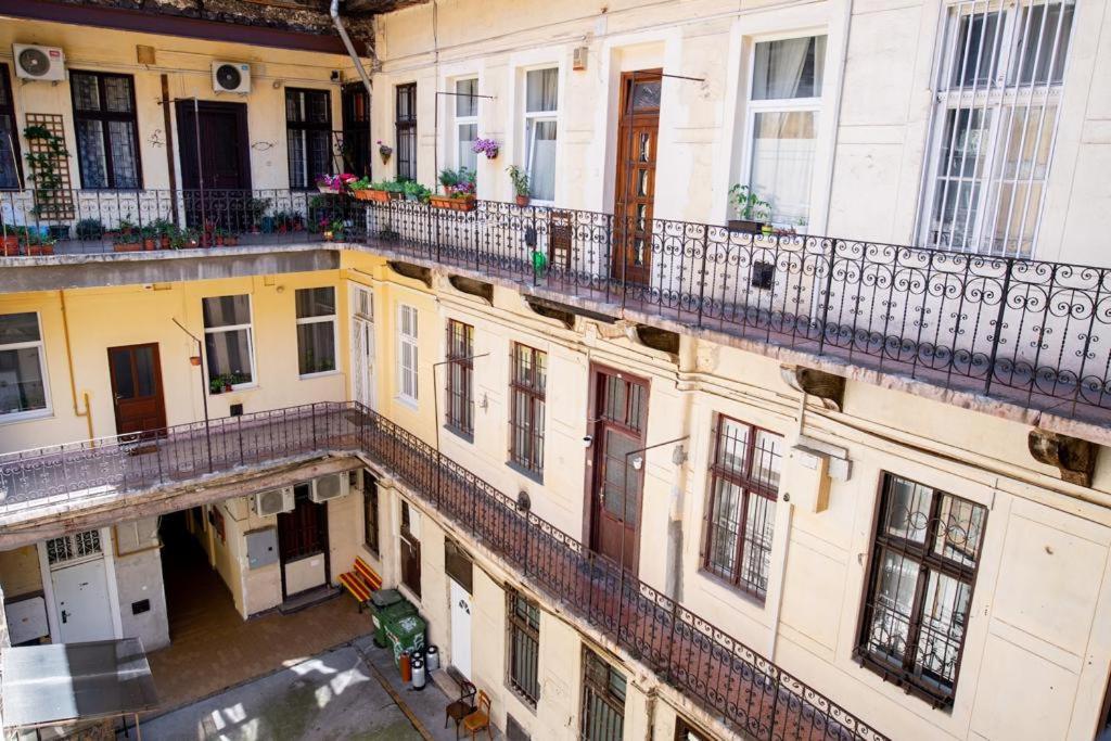 Studio Apartment Next To Famous Party House A38 Budapest Ngoại thất bức ảnh