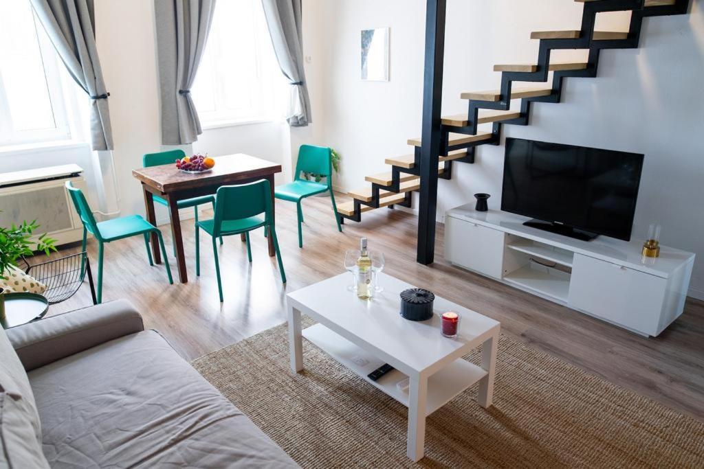 Studio Apartment Next To Famous Party House A38 Budapest Ngoại thất bức ảnh